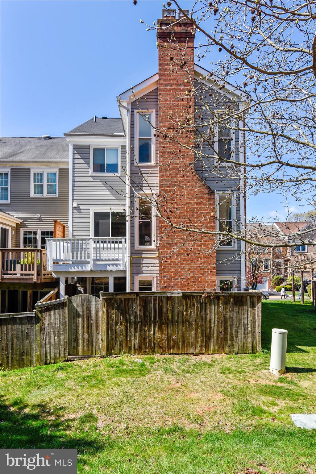 POTOMAC LAKES - Residential