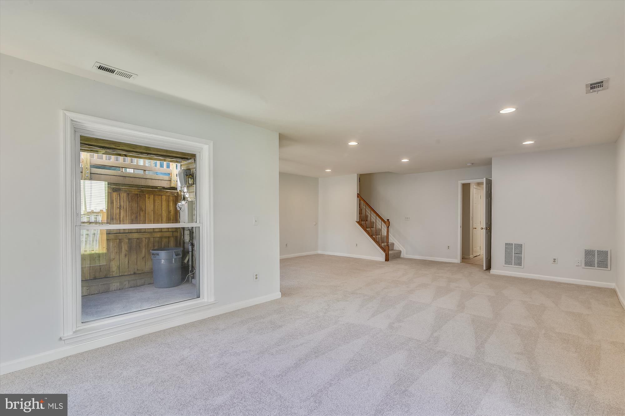 POTOMAC LAKES - Residential