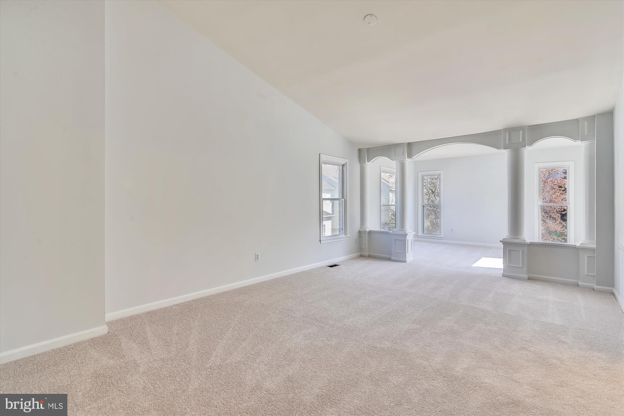 POTOMAC LAKES - Residential