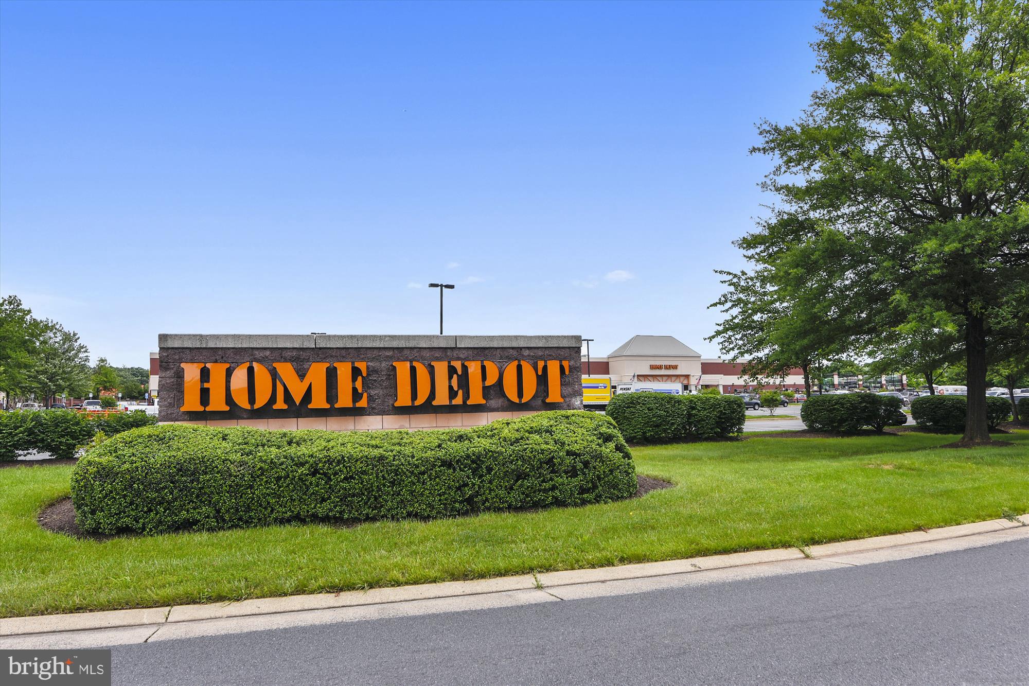 POTOMAC LAKES - Residential