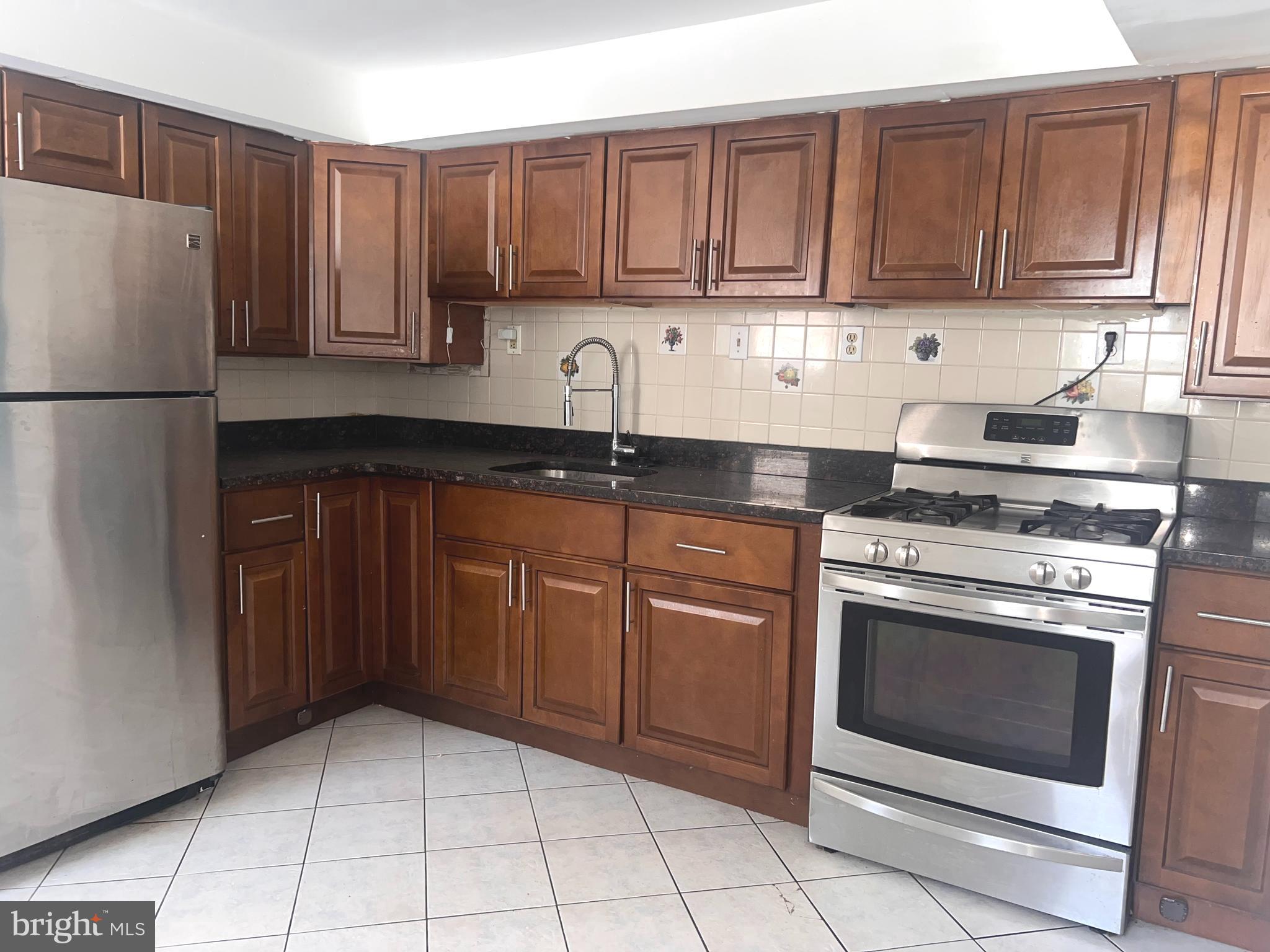 FISHTOWN - Residential Lease