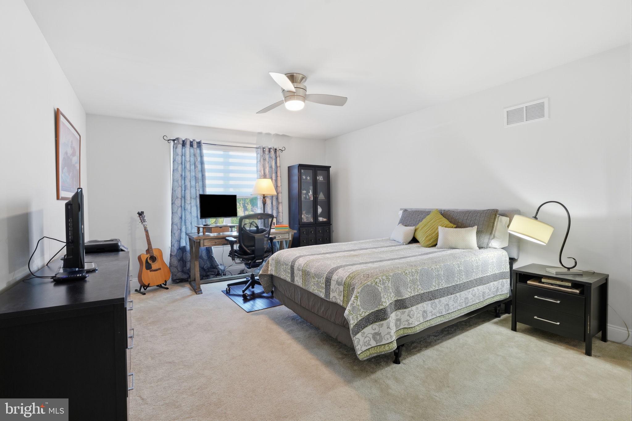 REGENCY AT YARDLEY - Residential
