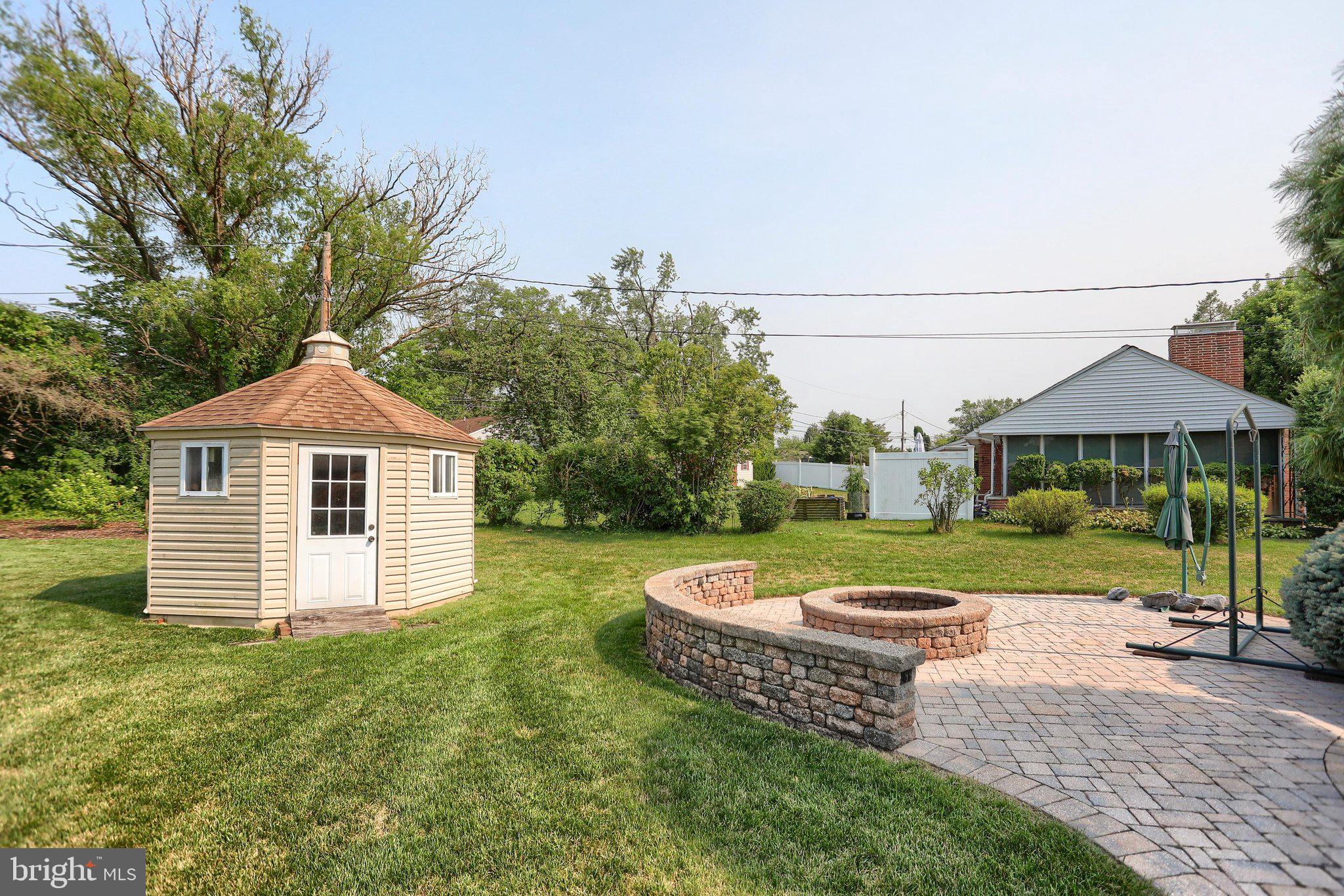 CEDAR CLIFF MANOR - Residential