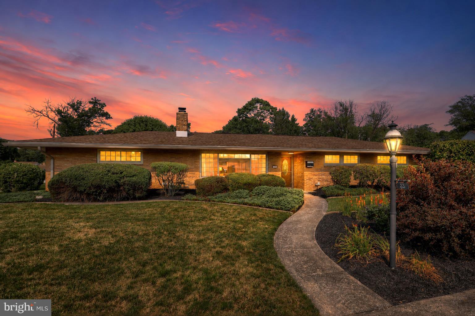 CEDAR CLIFF MANOR - Residential