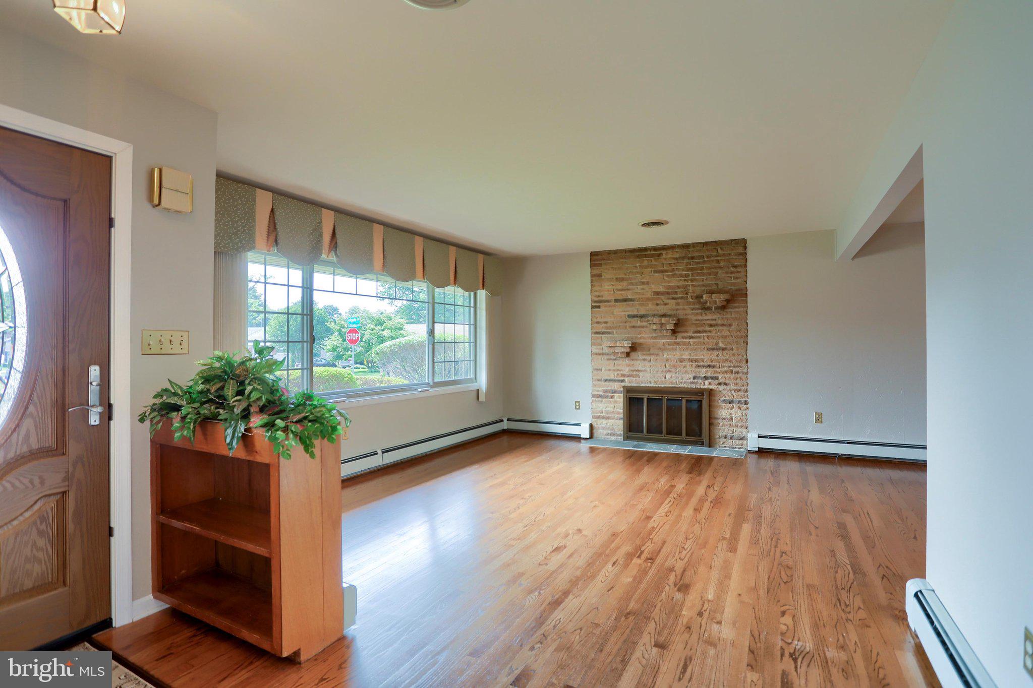 CEDAR CLIFF MANOR - Residential