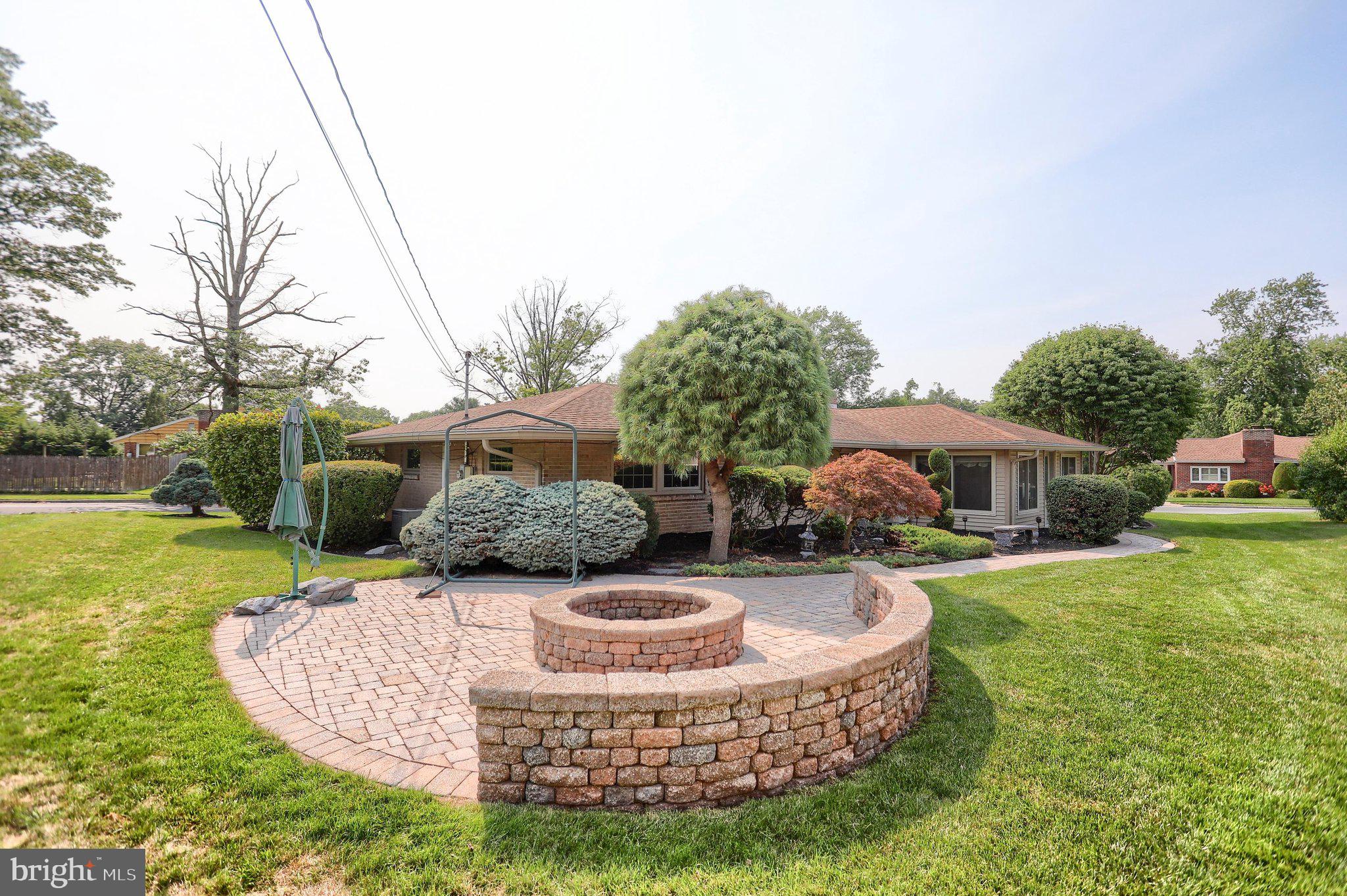 CEDAR CLIFF MANOR - Residential