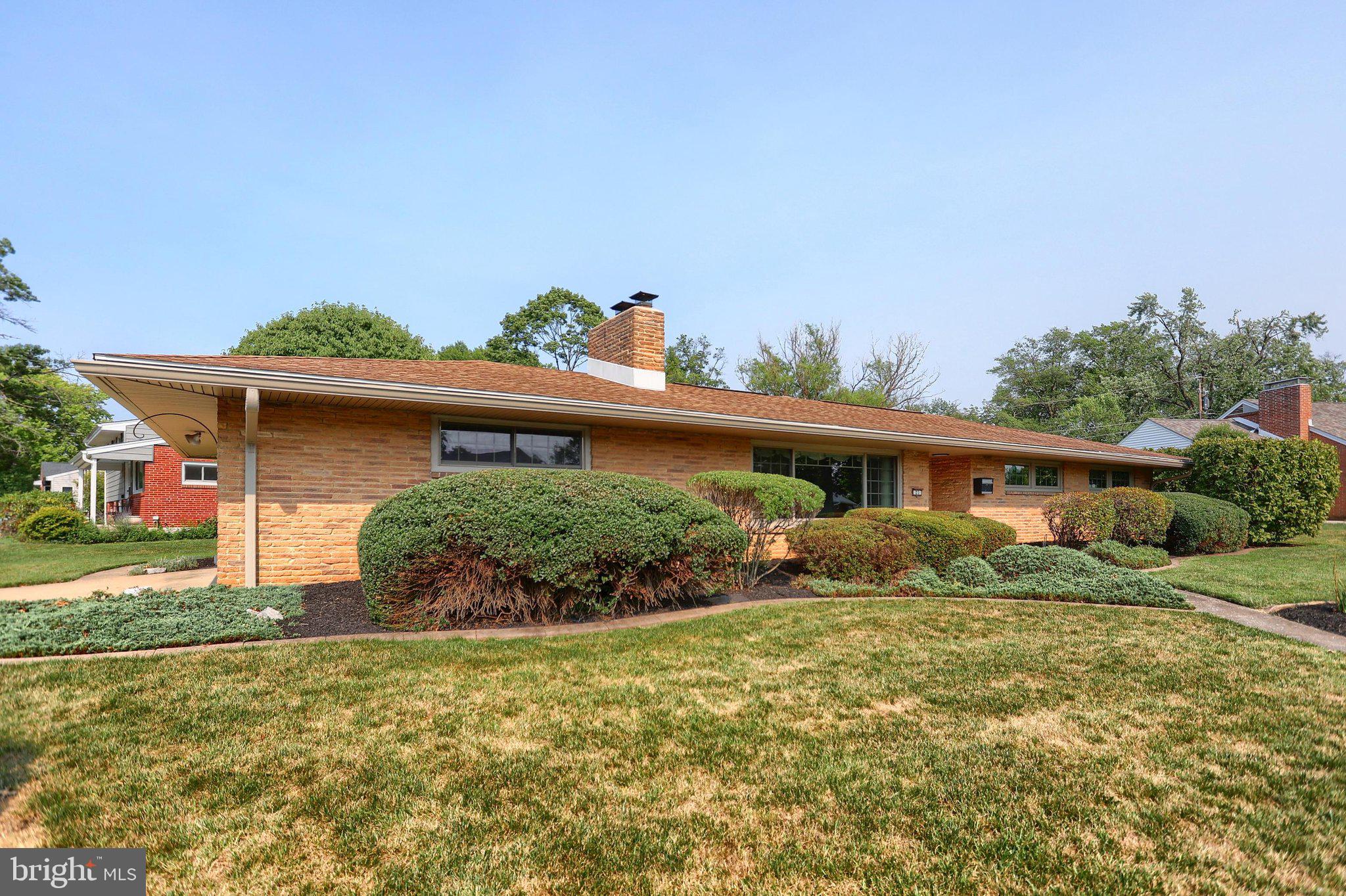 CEDAR CLIFF MANOR - Residential