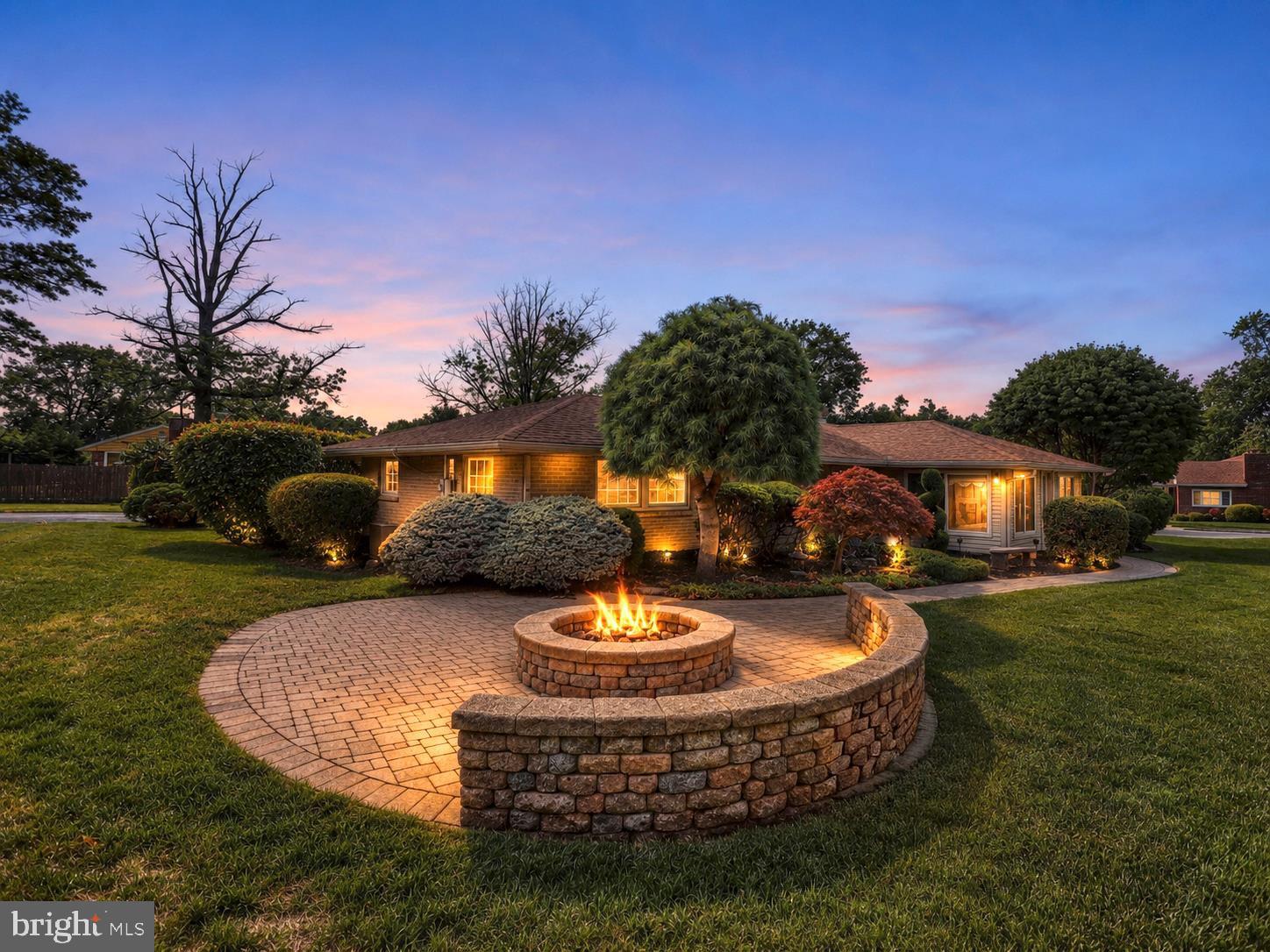 CEDAR CLIFF MANOR - Residential