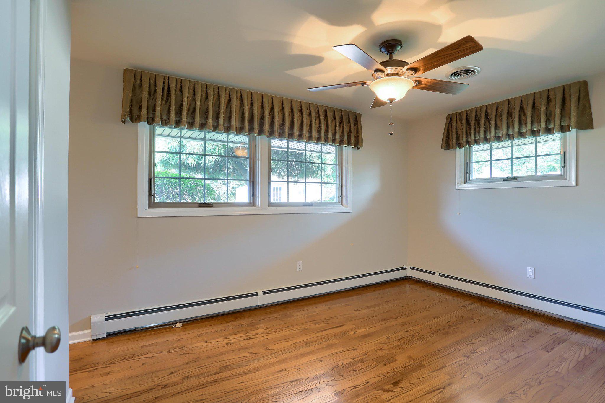 CEDAR CLIFF MANOR - Residential