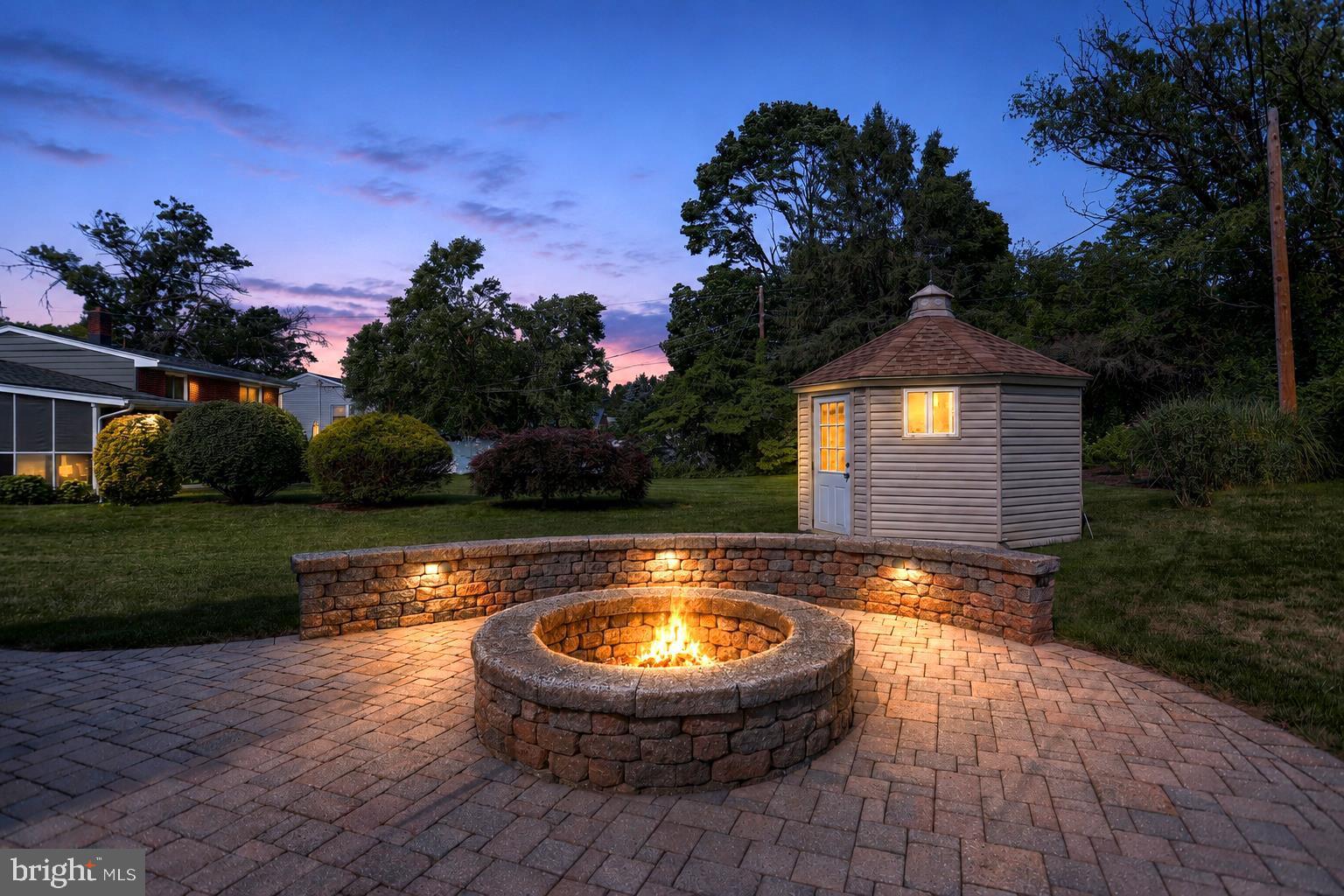 CEDAR CLIFF MANOR - Residential