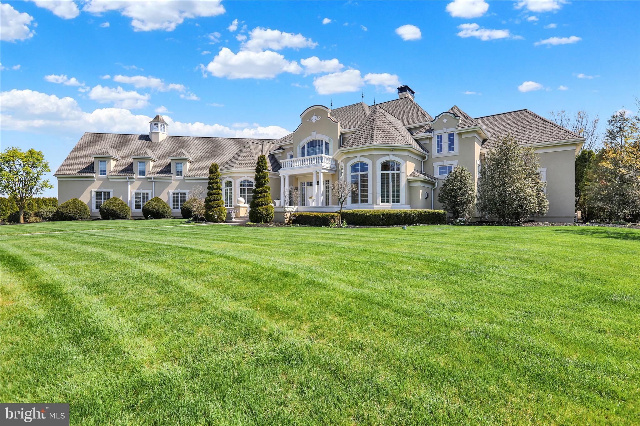 STONEHENGE - Residential