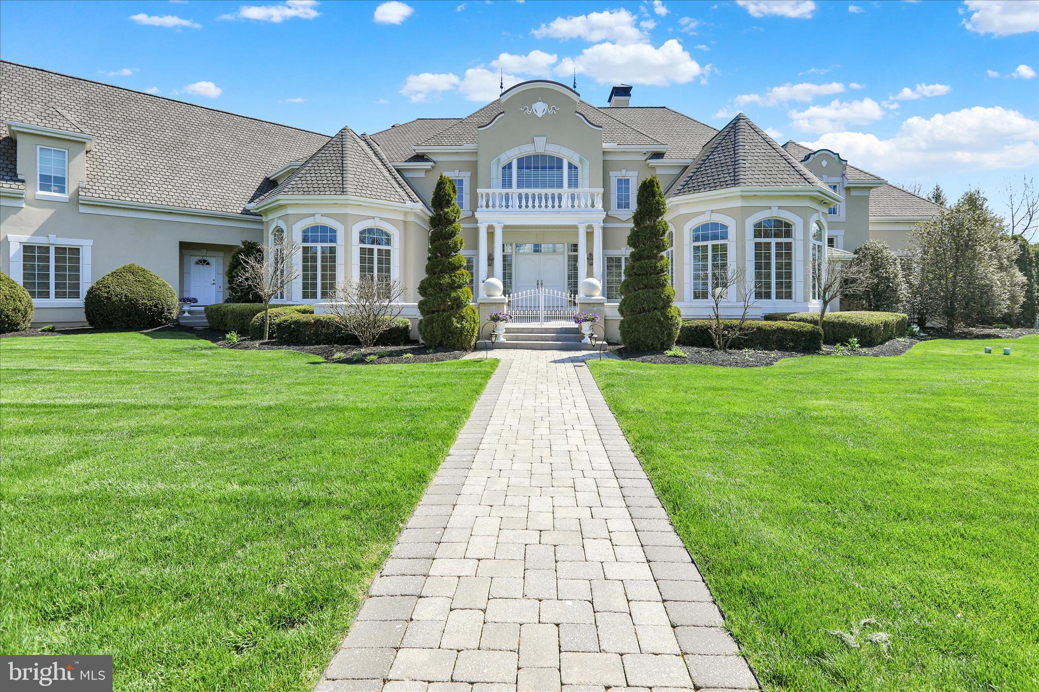 STONEHENGE - Residential