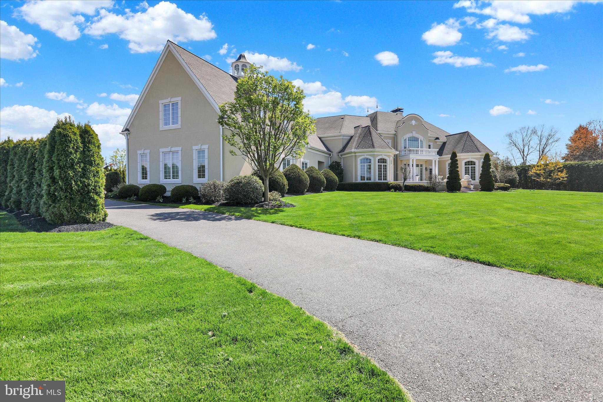 STONEHENGE - Residential
