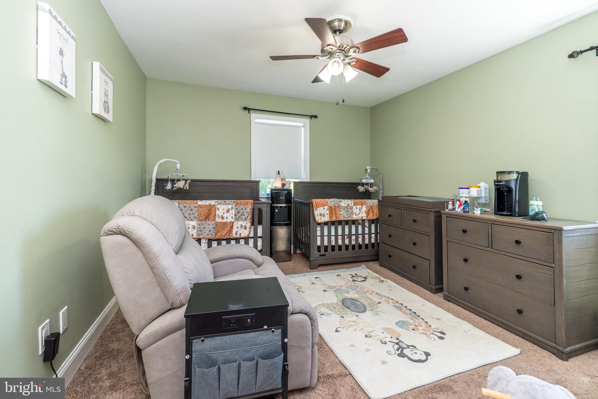 BEAVER RUN KNOLL - Residential