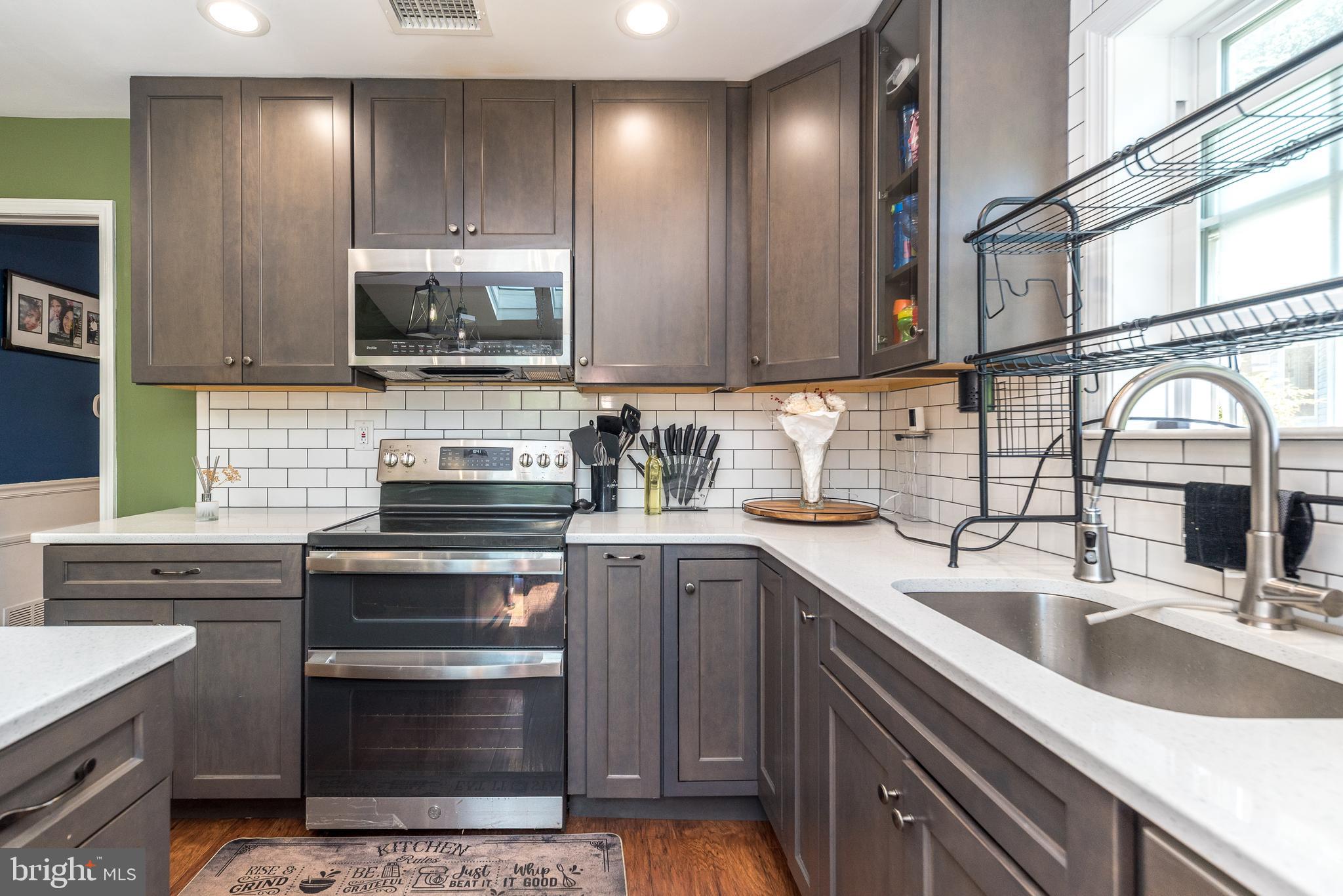 BEAVER RUN KNOLL - Residential