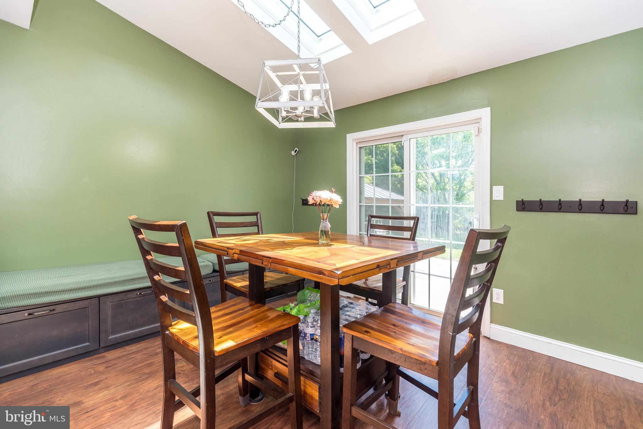 BEAVER RUN KNOLL - Residential