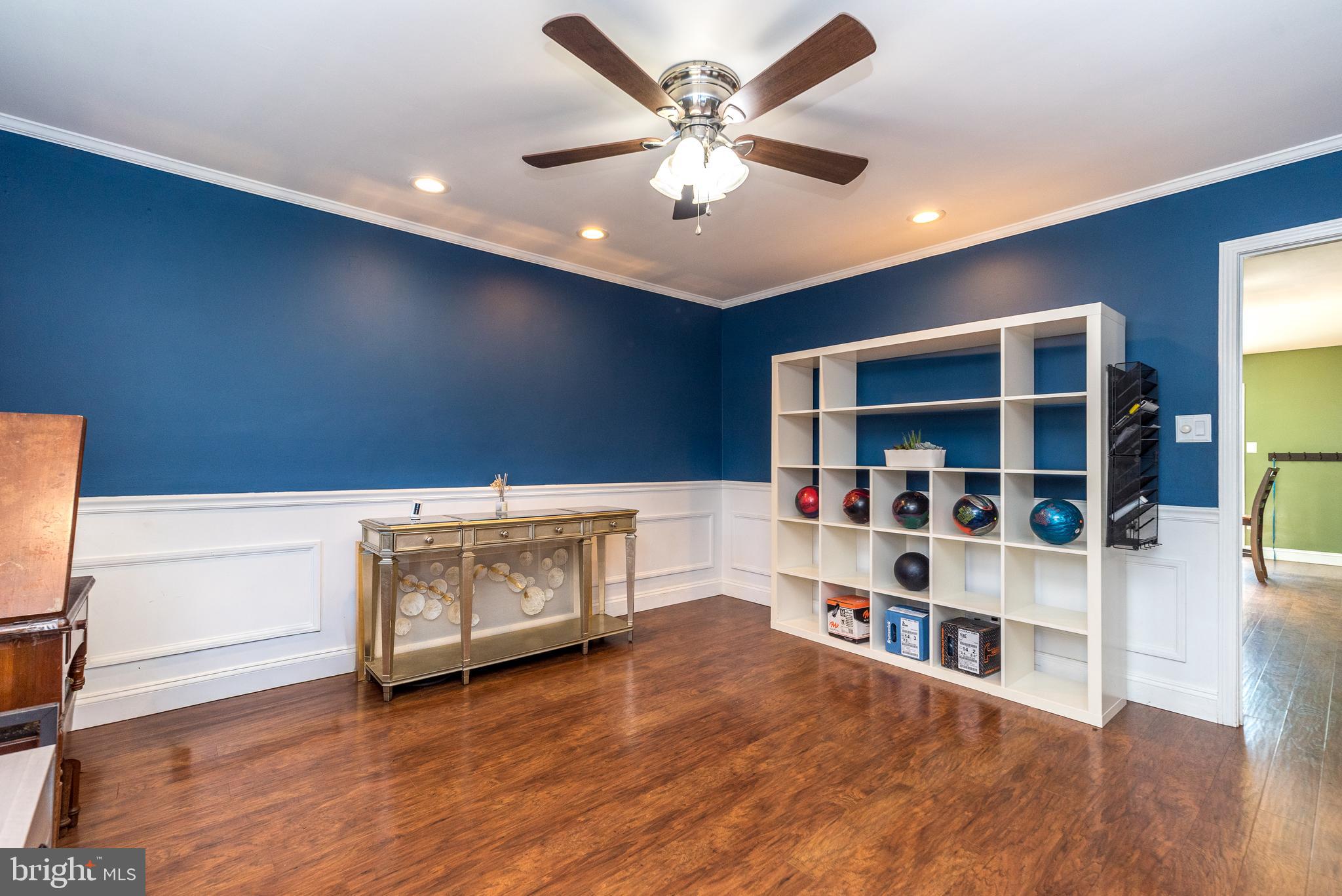 BEAVER RUN KNOLL - Residential
