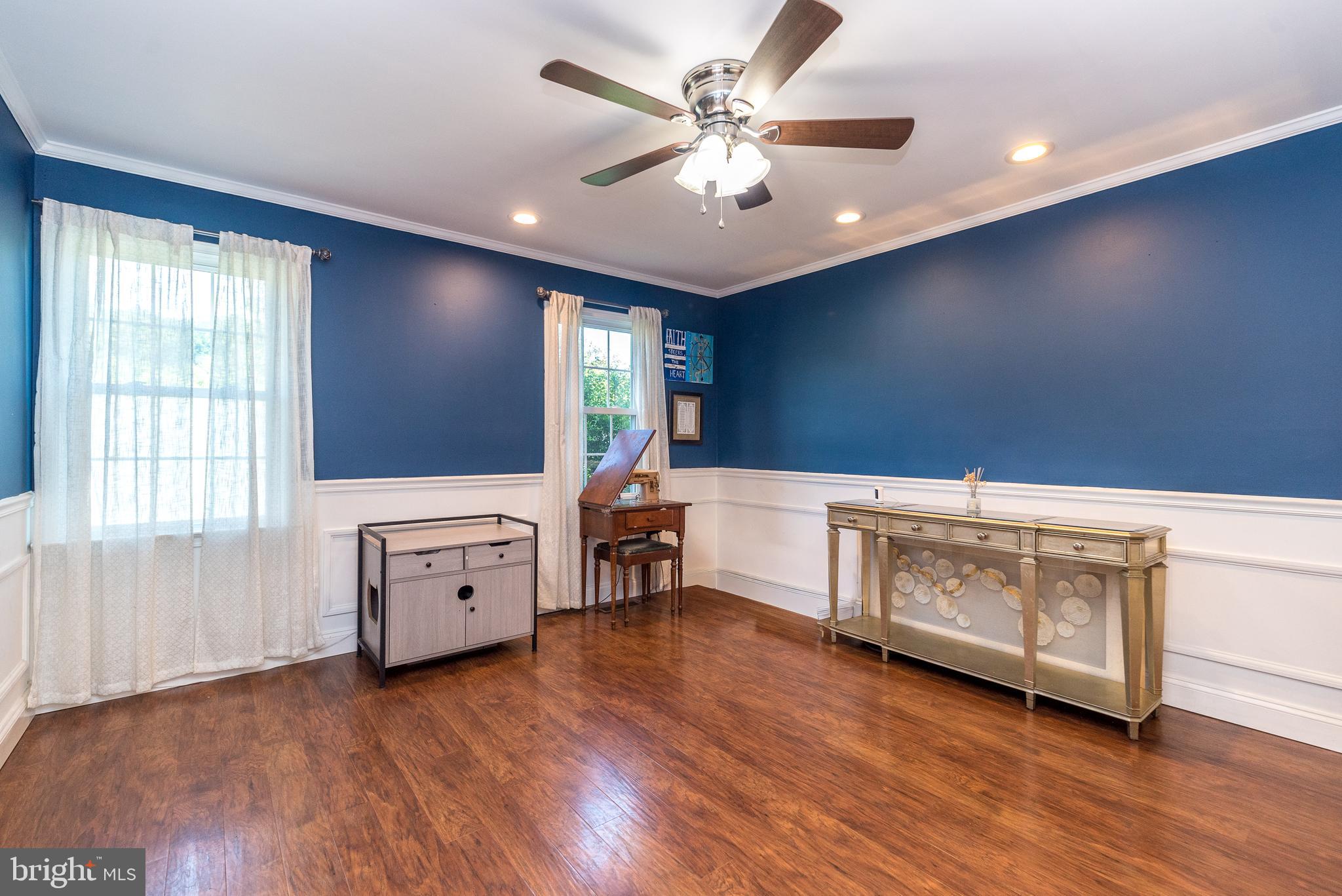 BEAVER RUN KNOLL - Residential