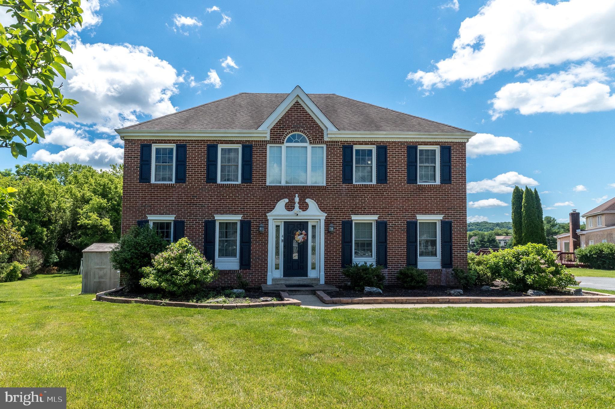 BEAVER RUN KNOLL - Residential