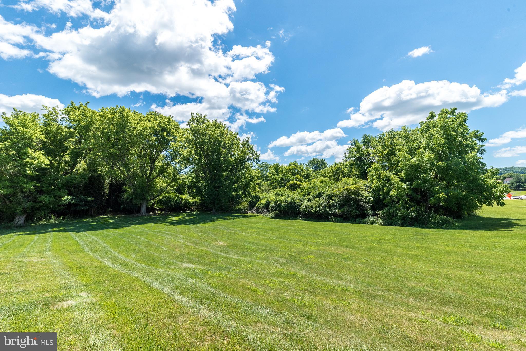 BEAVER RUN KNOLL - Residential
