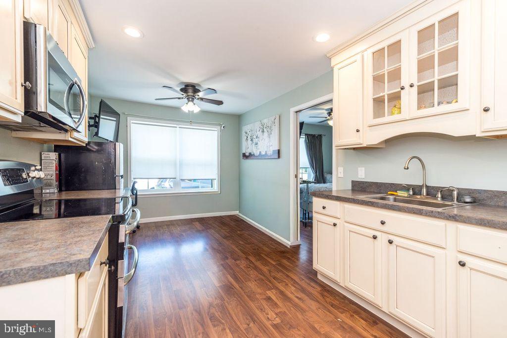BEAVER RUN KNOLL - Residential