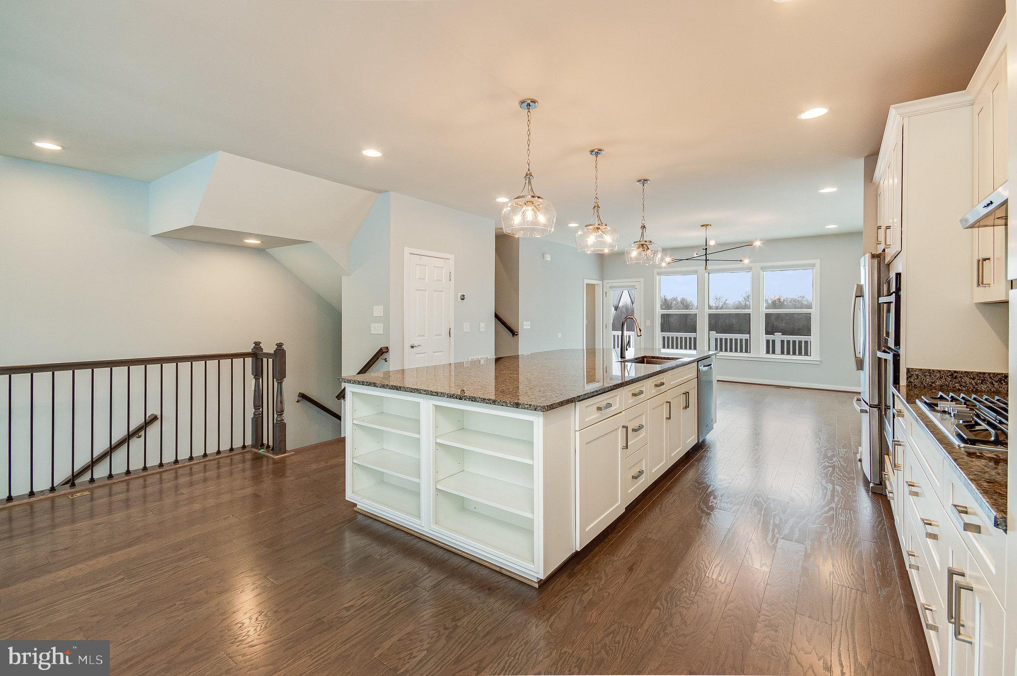 RIVER CREST - Residential Lease