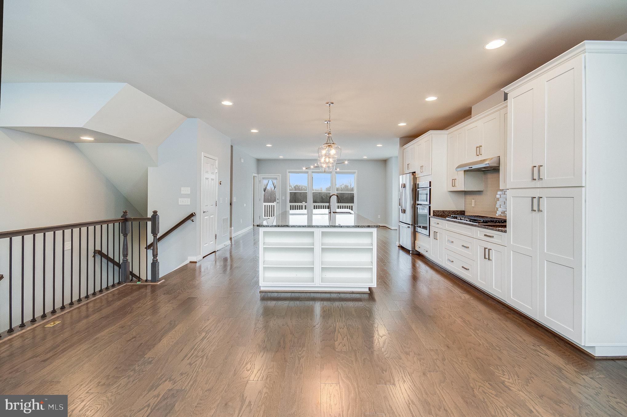 RIVER CREST - Residential Lease