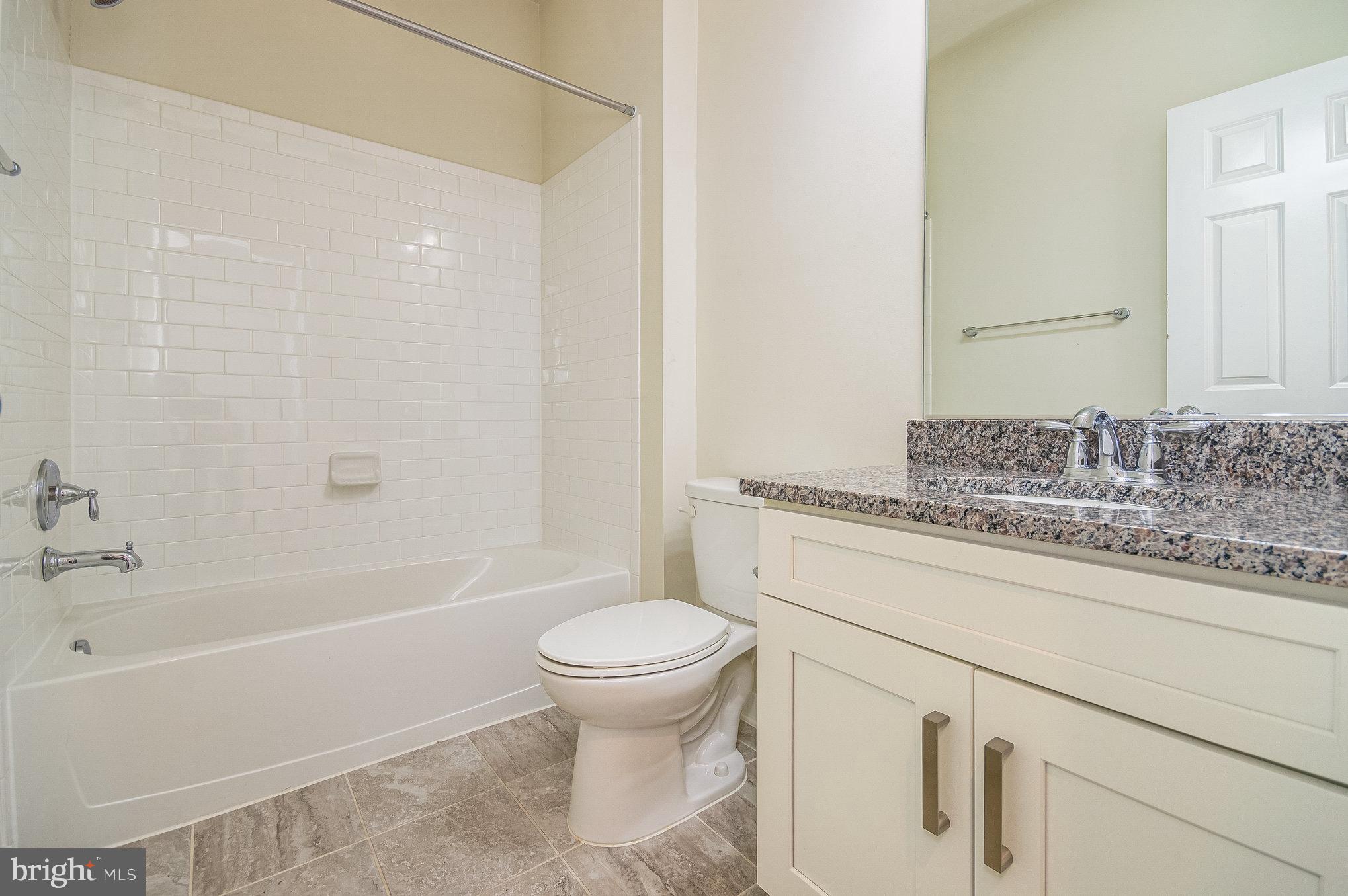 RIVER CREST - Residential Lease