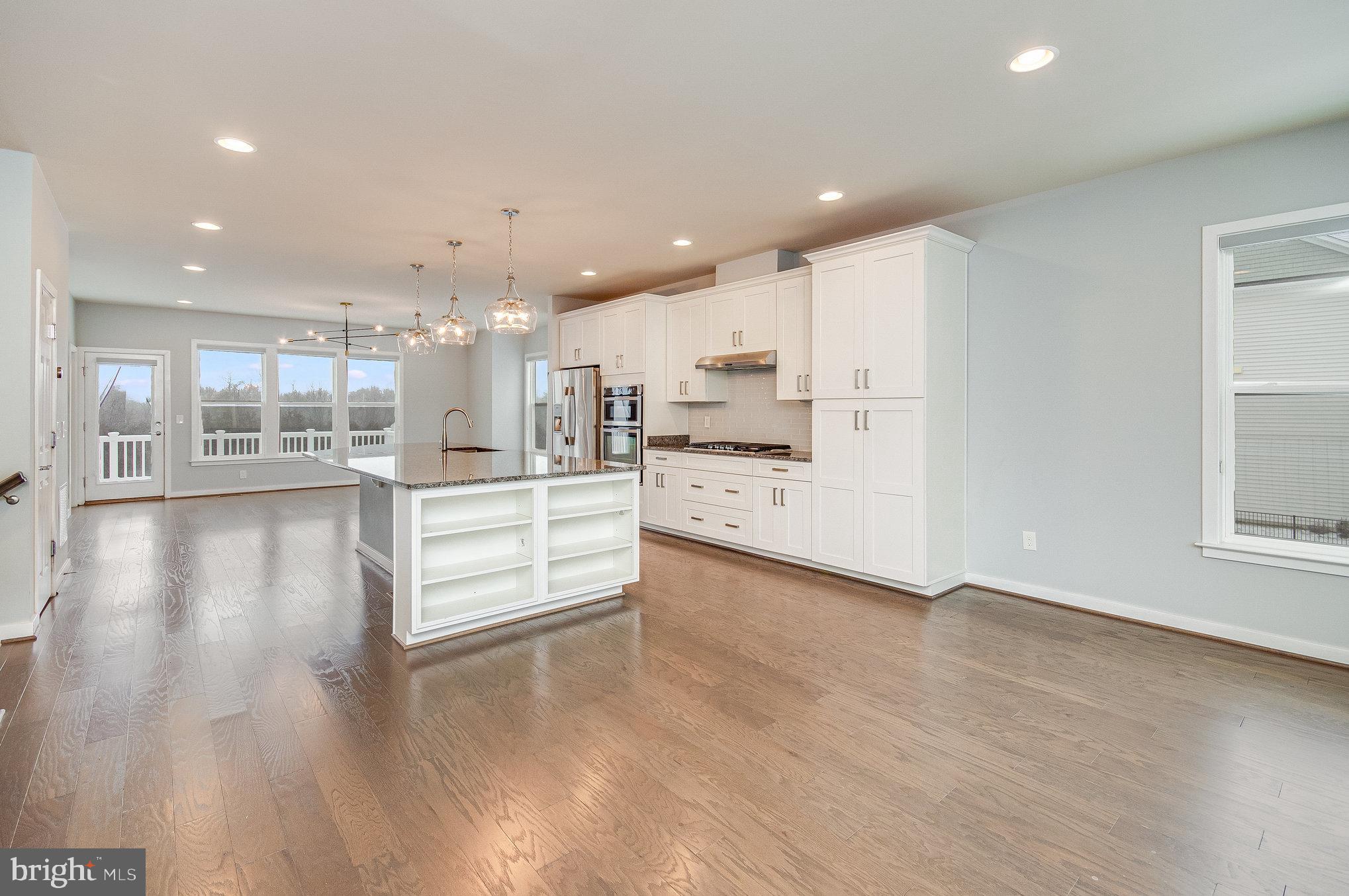 RIVER CREST - Residential Lease
