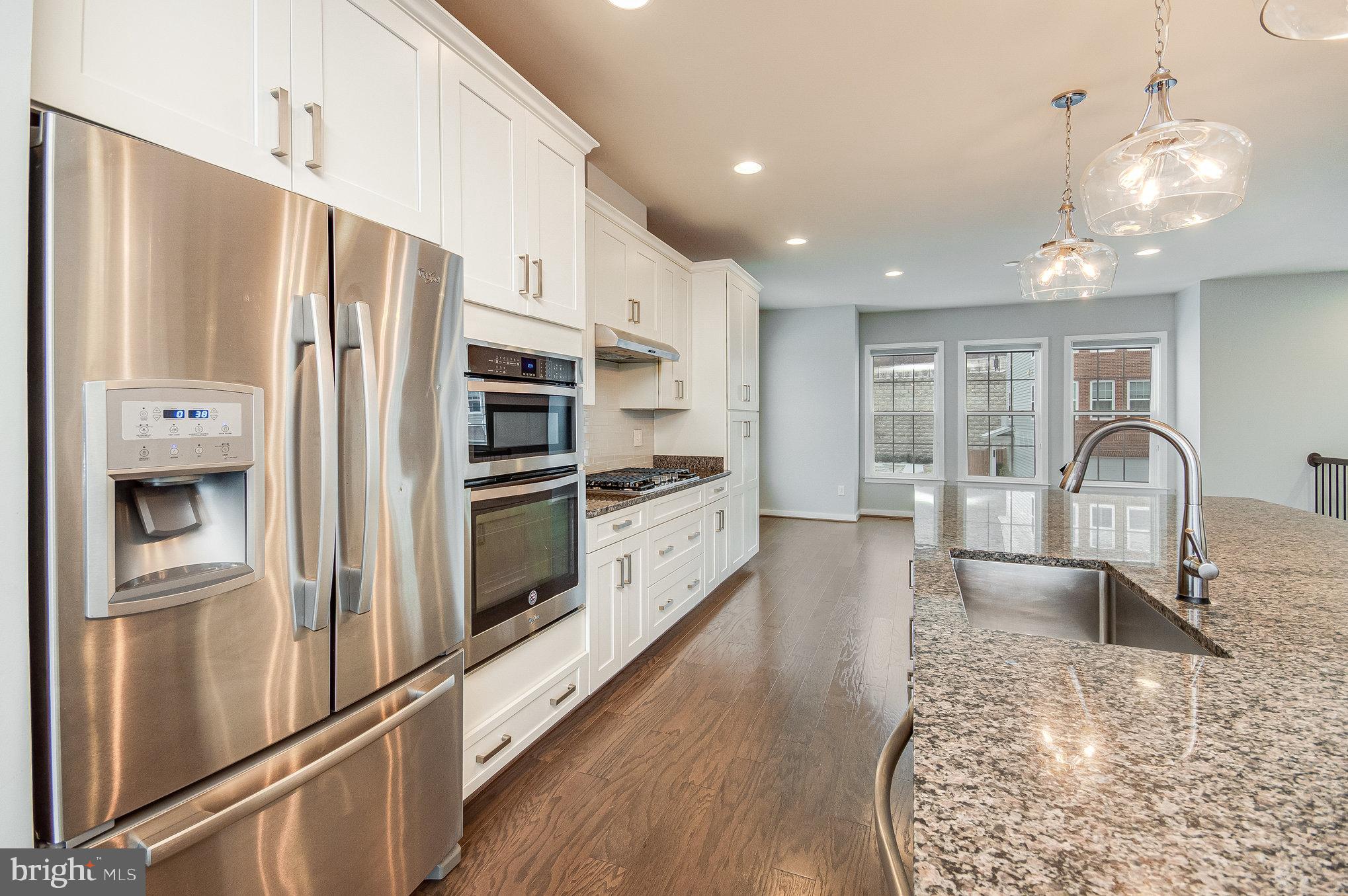 RIVER CREST - Residential Lease