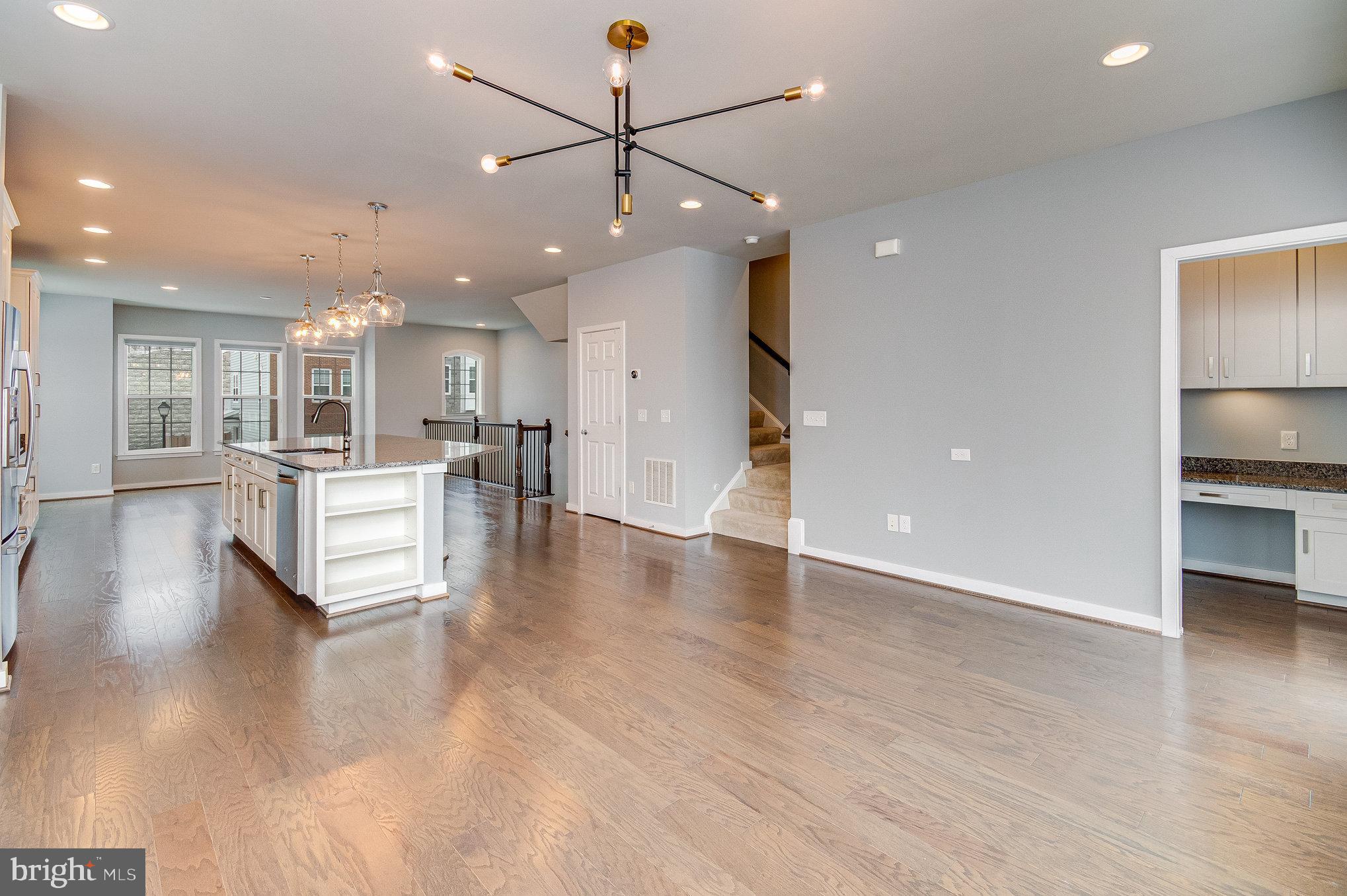 RIVER CREST - Residential Lease