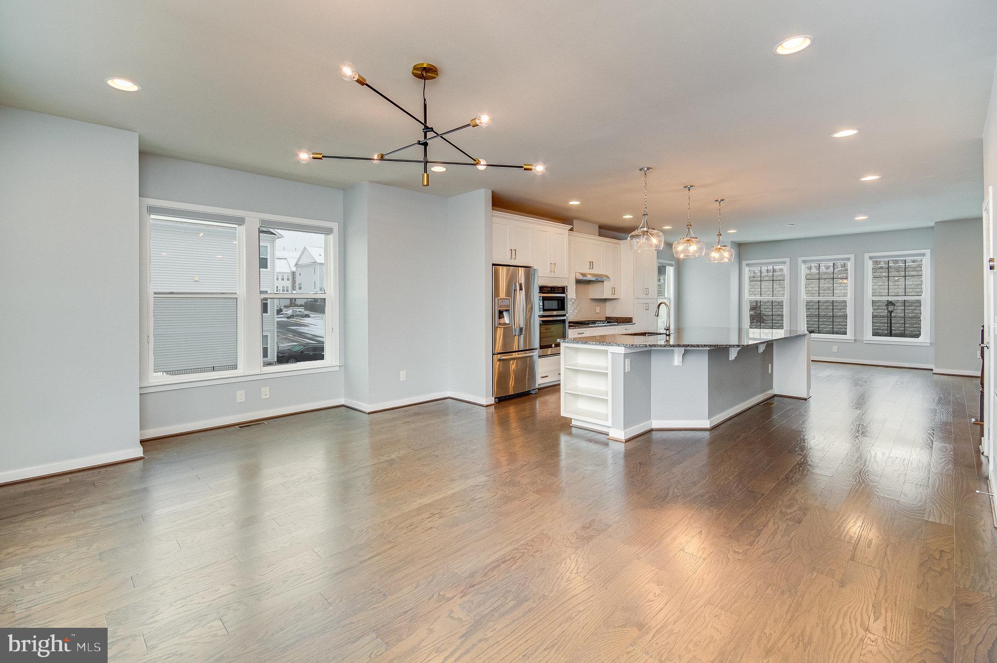 RIVER CREST - Residential Lease