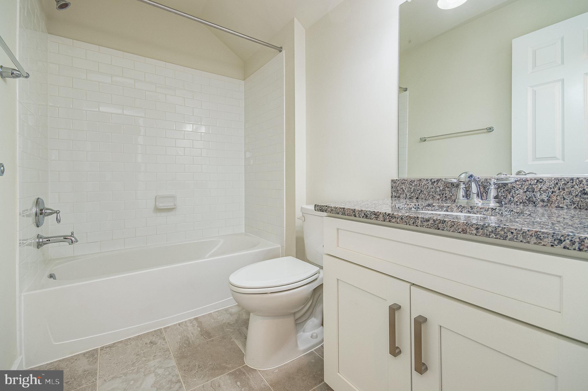 RIVER CREST - Residential Lease