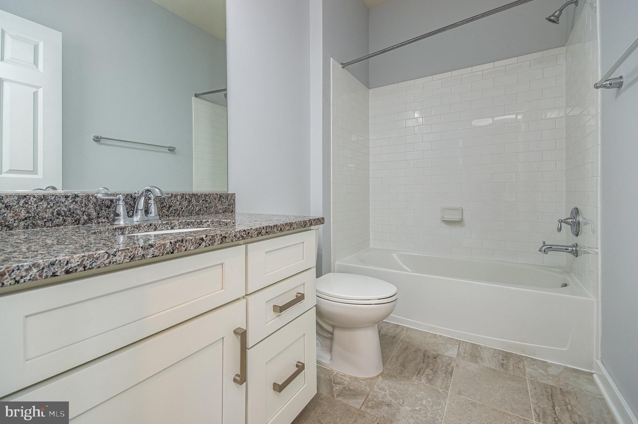 RIVER CREST - Residential Lease