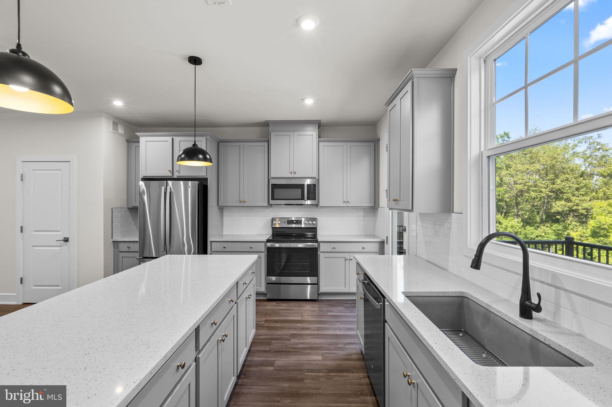 HERITAGE AT MARSHALL - Residential