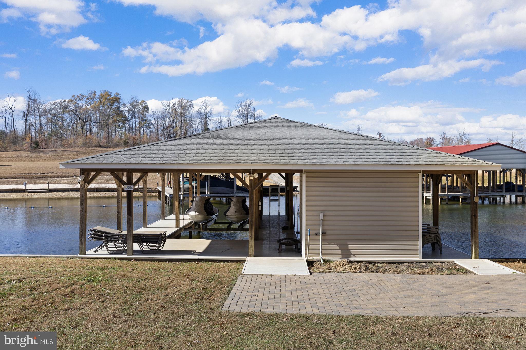 HICKORY LANDING - Residential