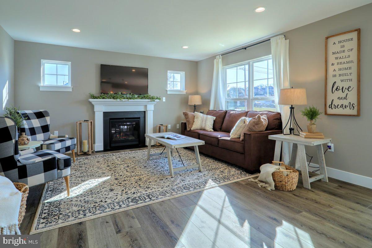 DEERFIELD ESTATES - Residential