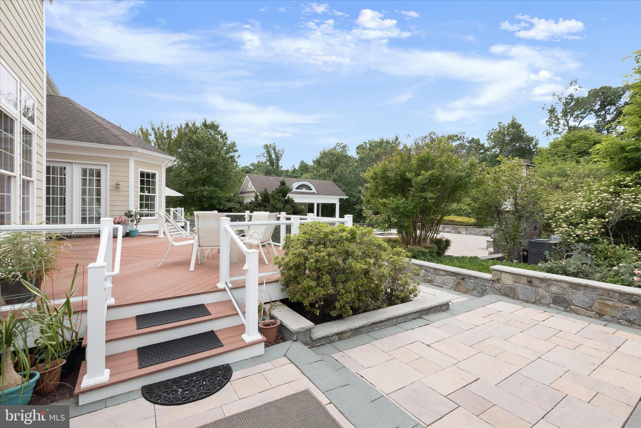 LONGMEADOW - Residential