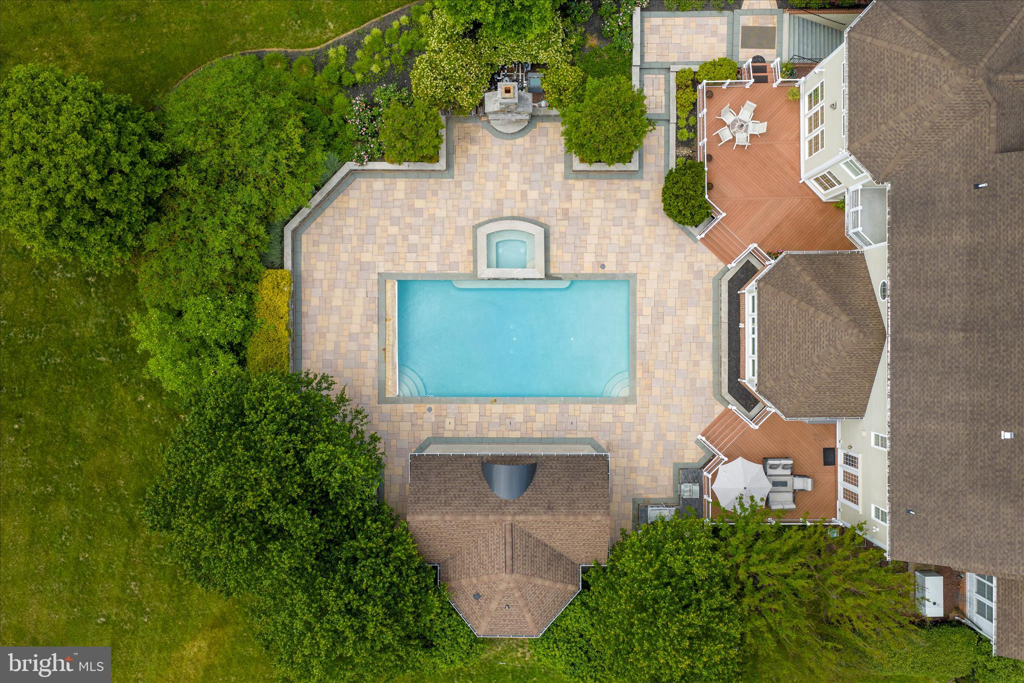 LONGMEADOW - Residential