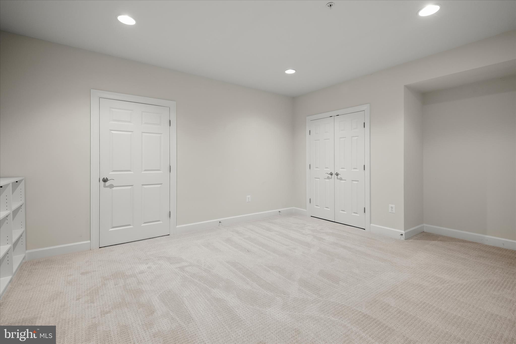 LONGMEADOW - Residential