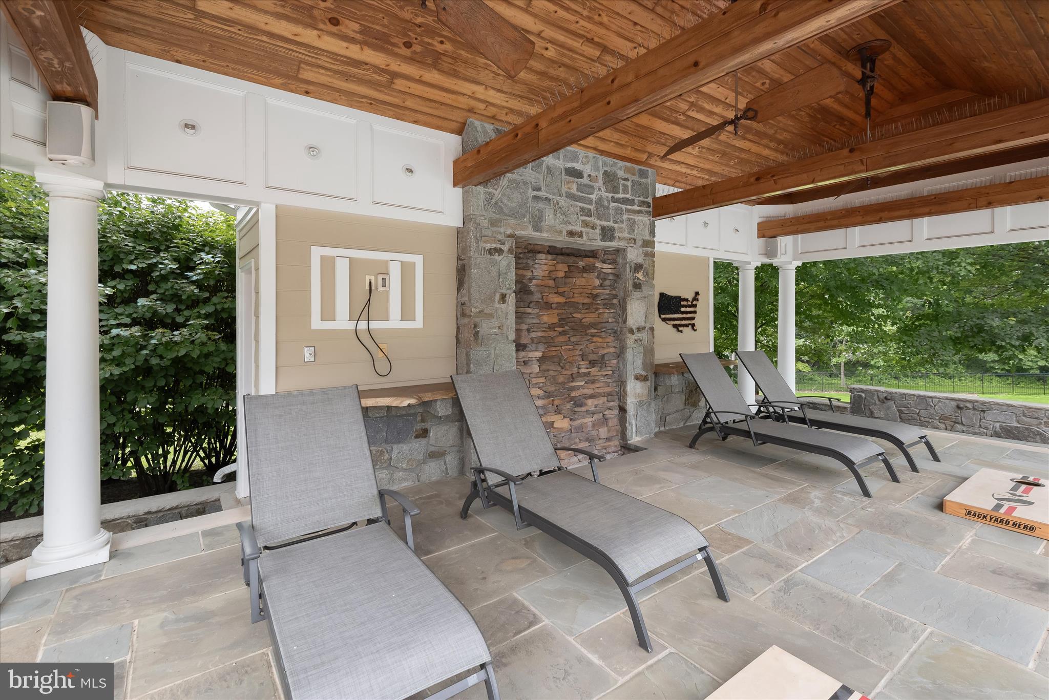 LONGMEADOW - Residential