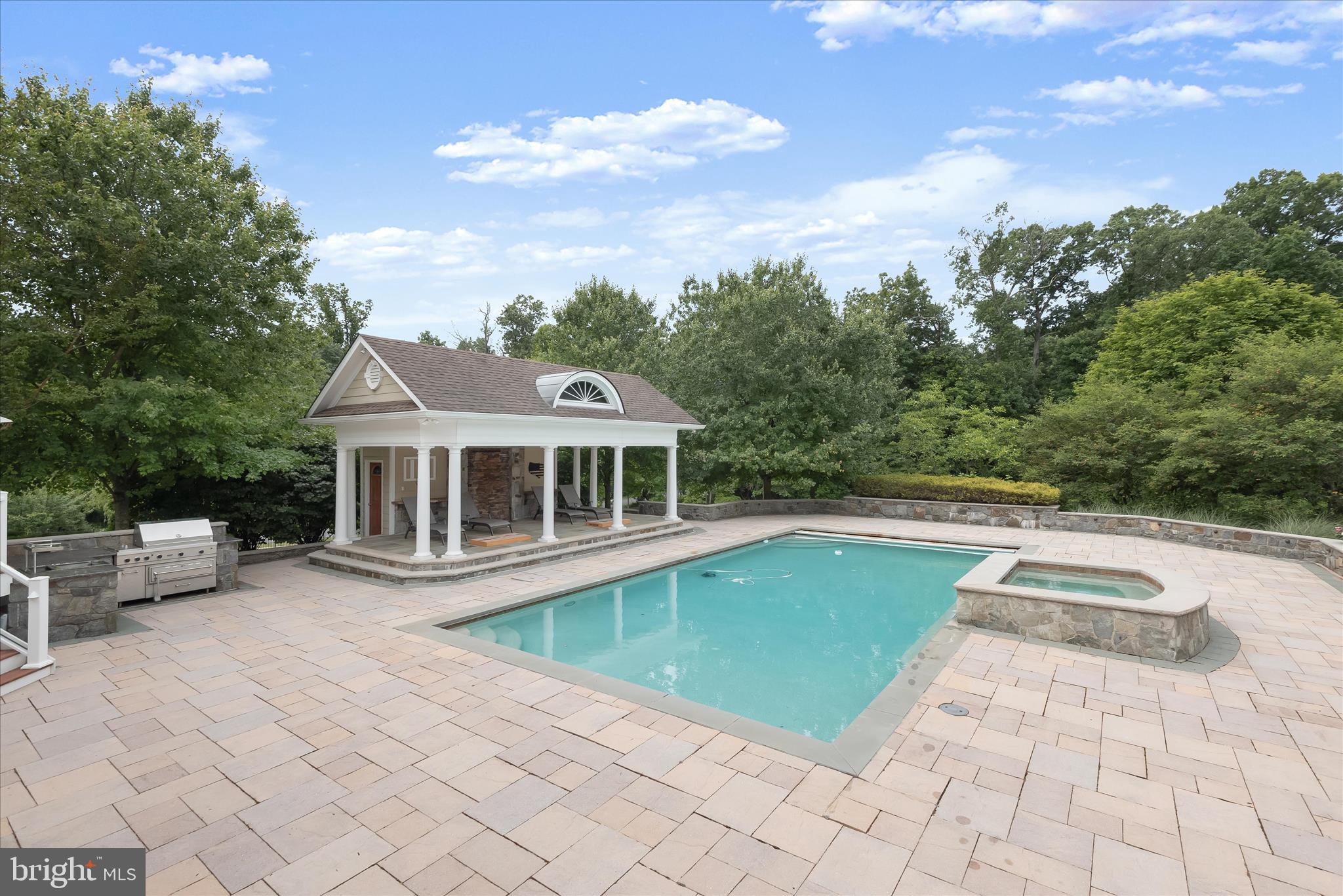 LONGMEADOW - Residential