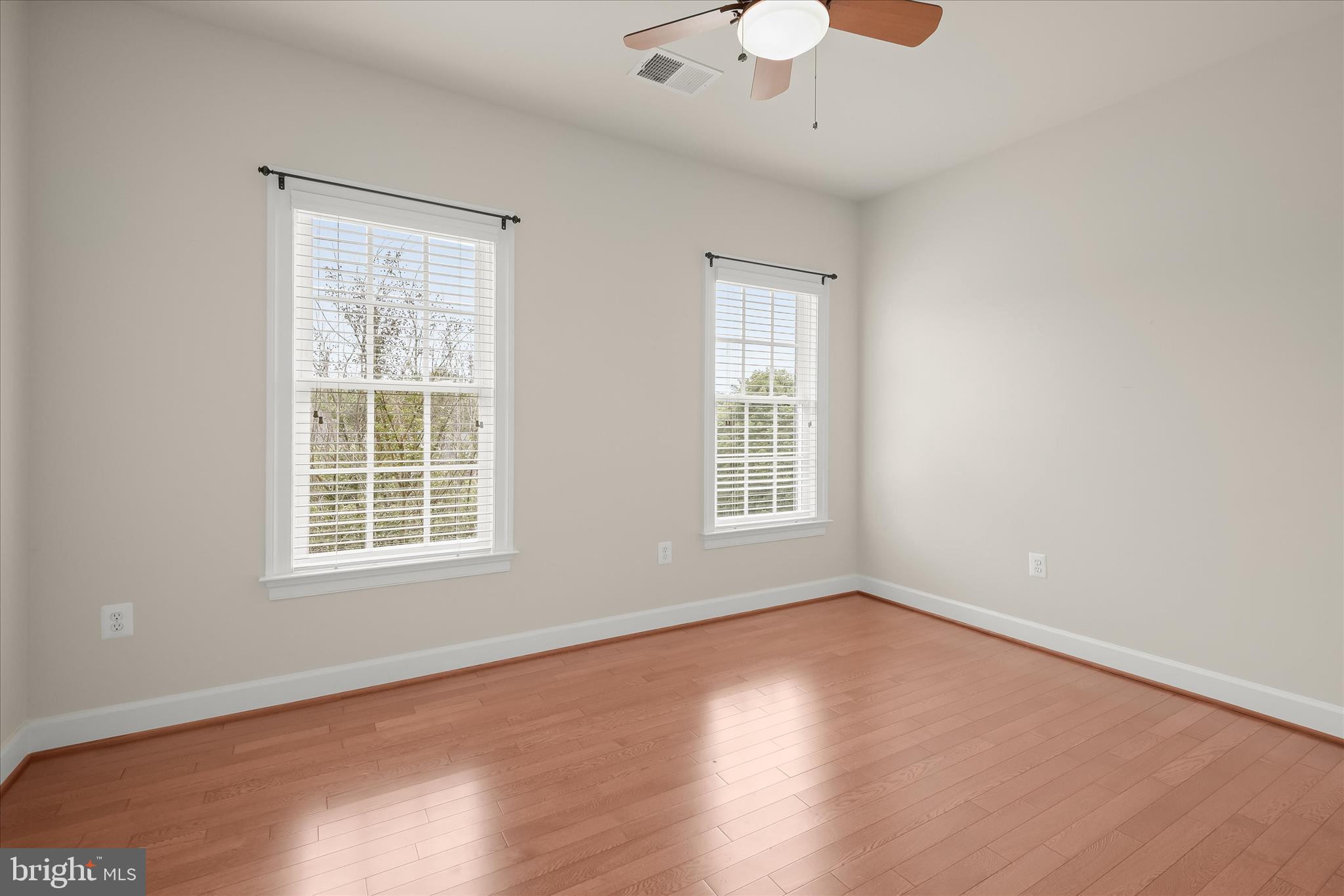 LONGMEADOW - Residential