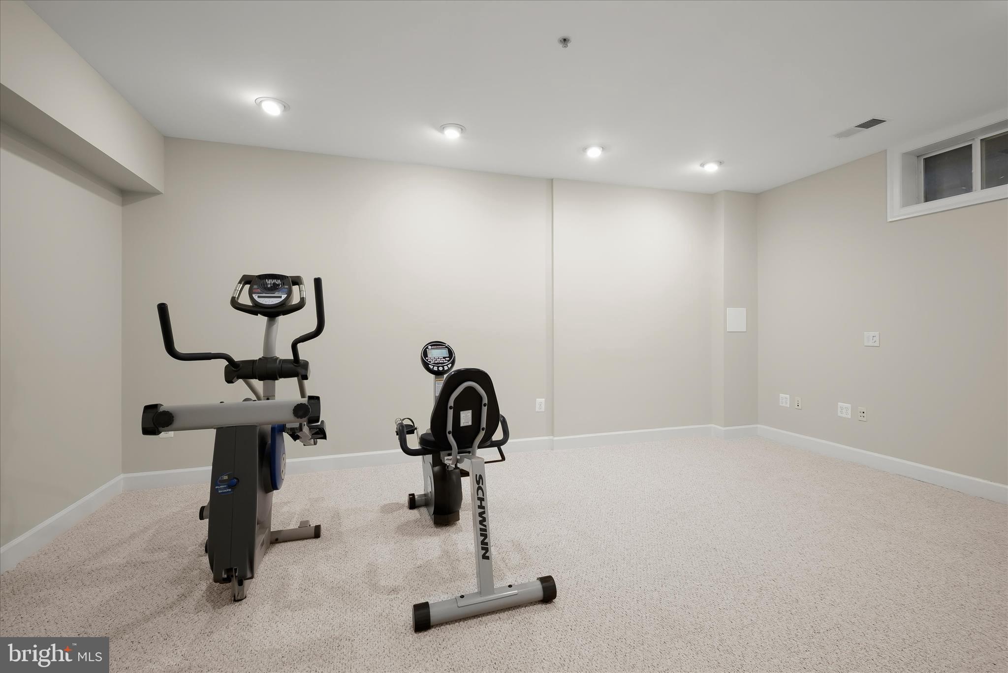LONGMEADOW - Residential