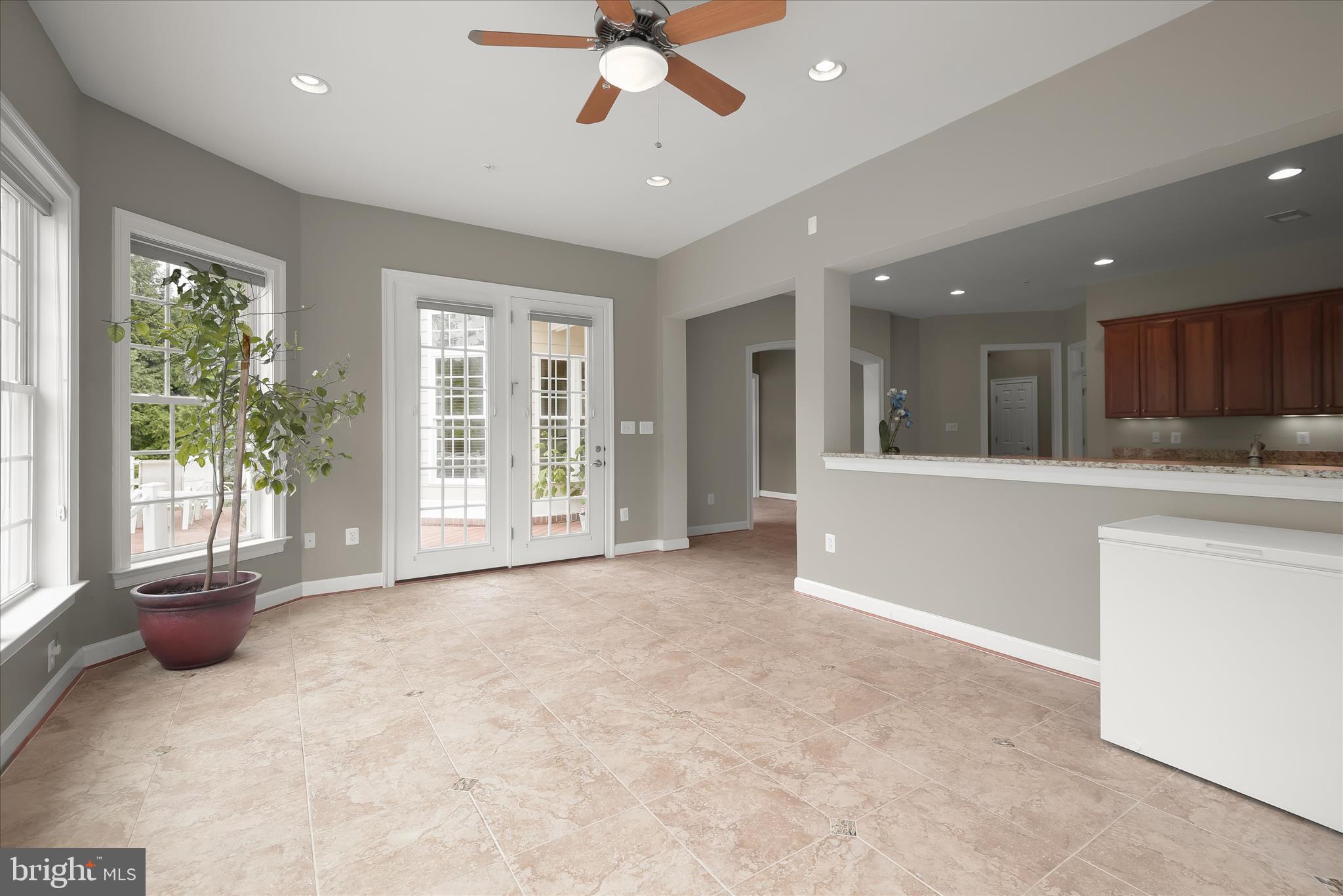 LONGMEADOW - Residential