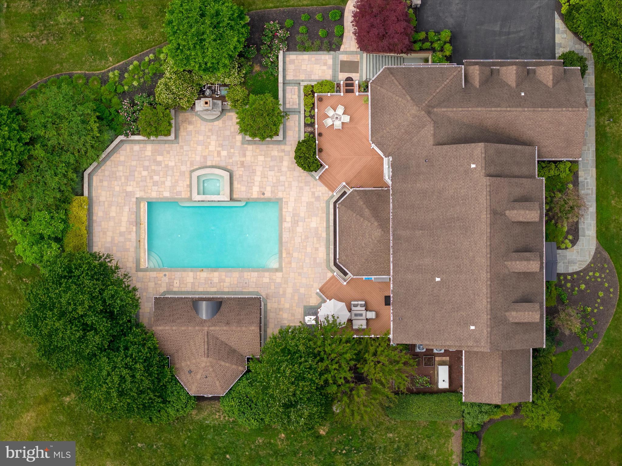 LONGMEADOW - Residential