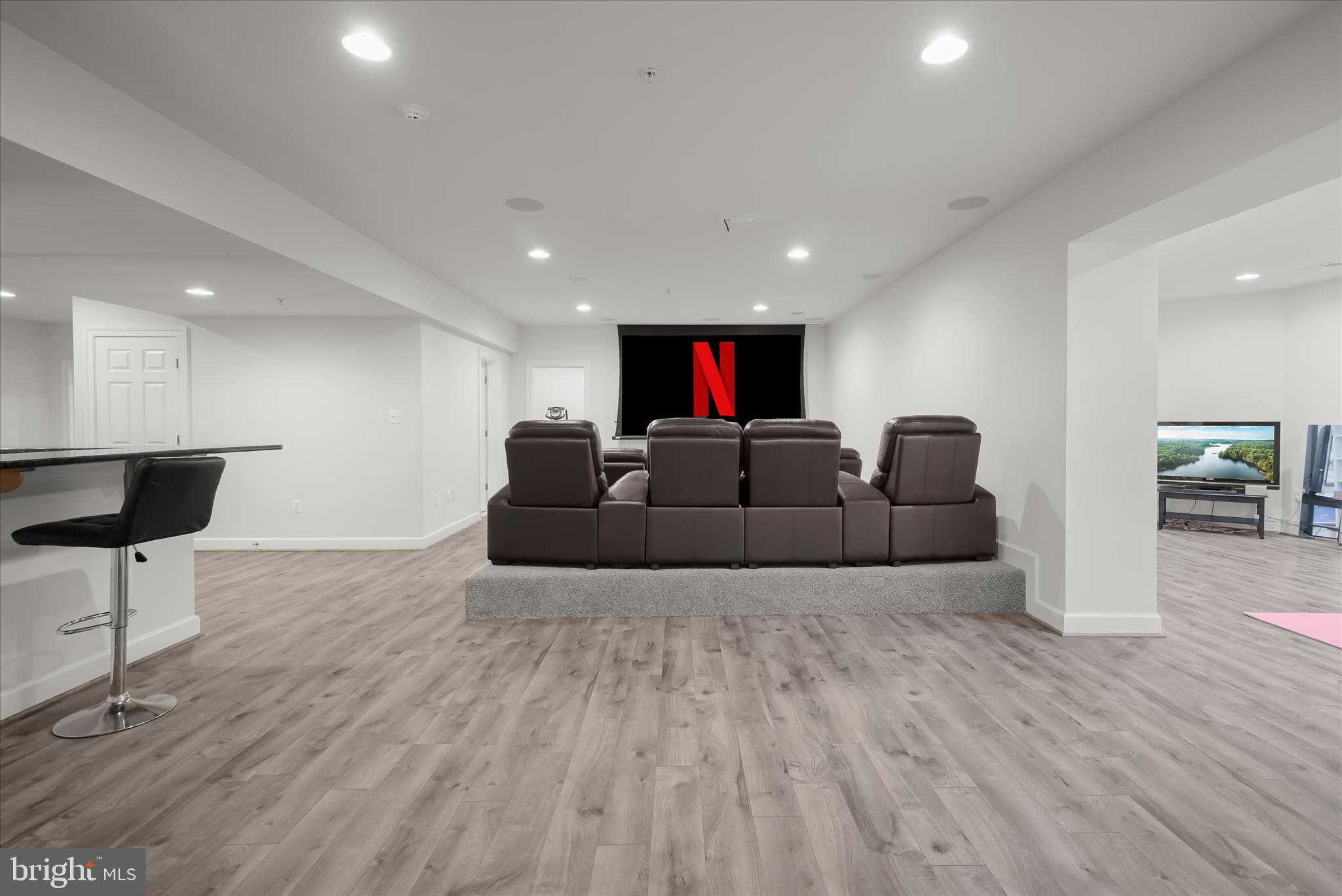 LONGMEADOW - Residential