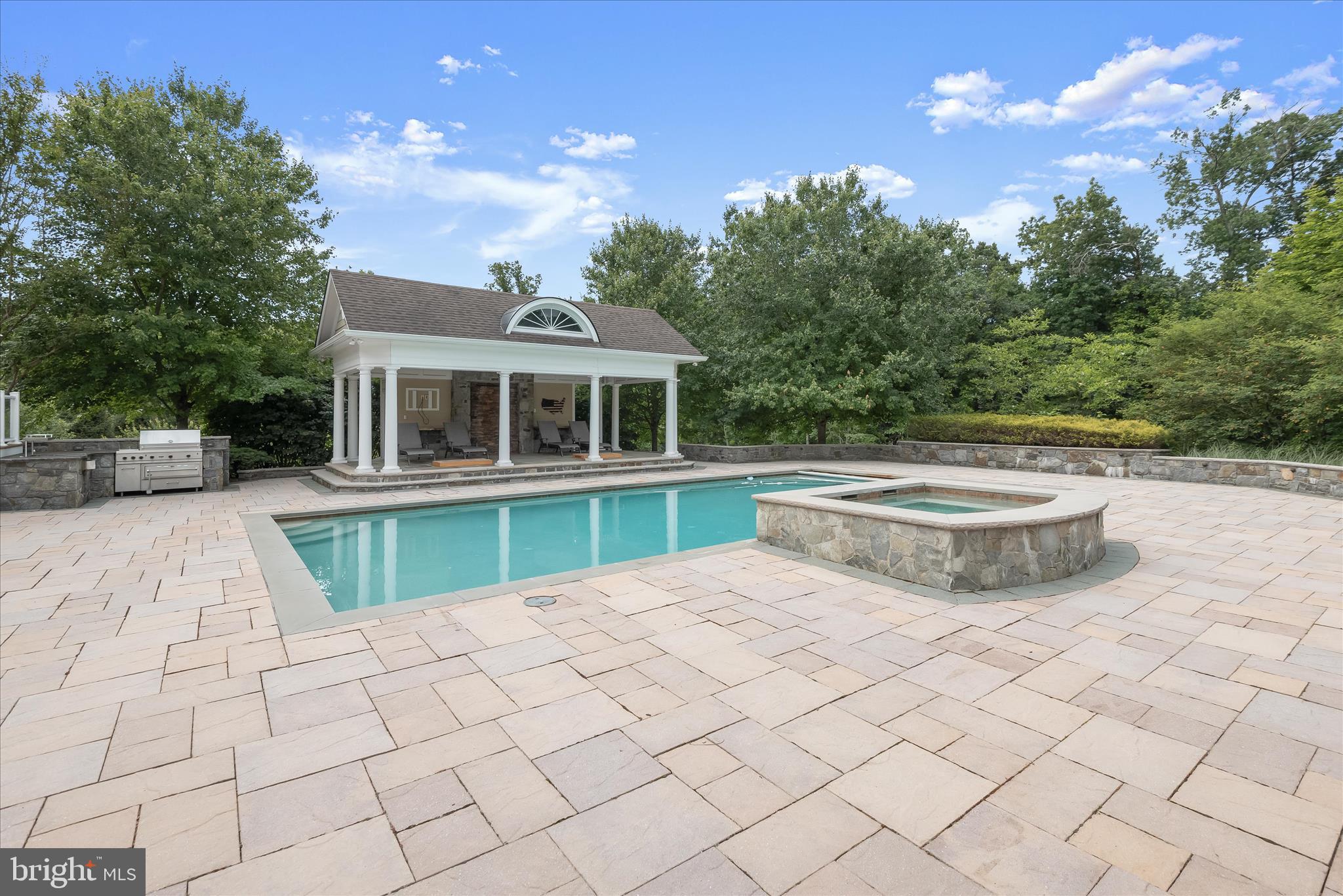 LONGMEADOW - Residential