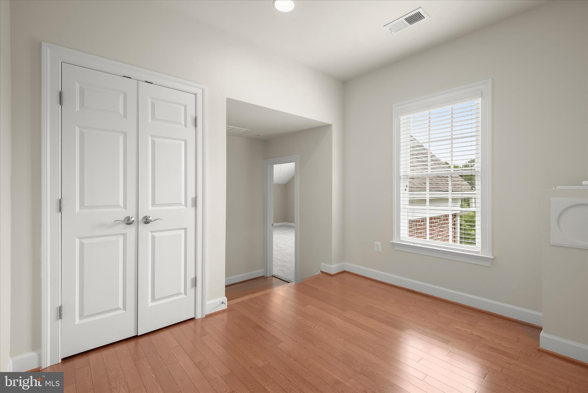 LONGMEADOW - Residential