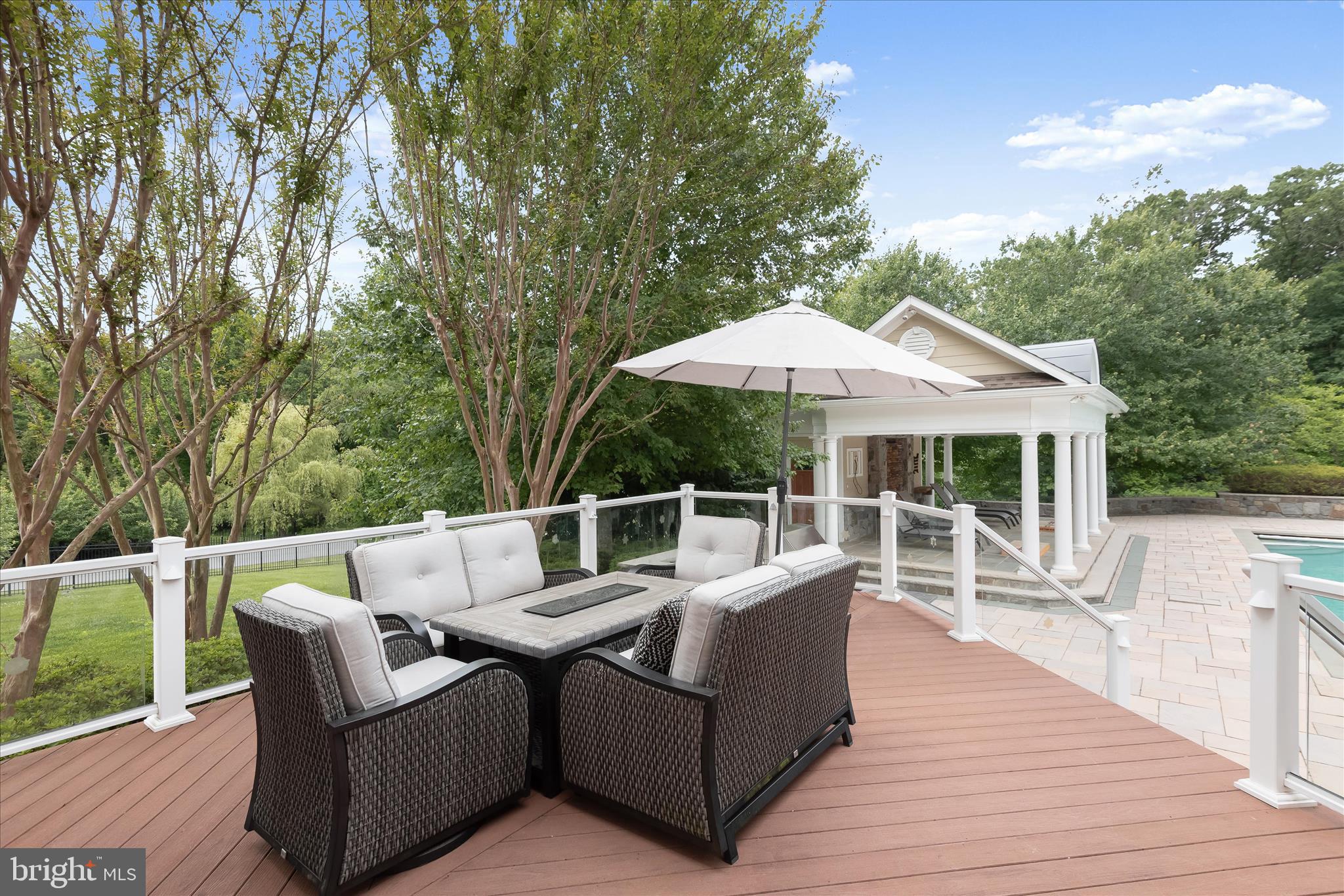 LONGMEADOW - Residential